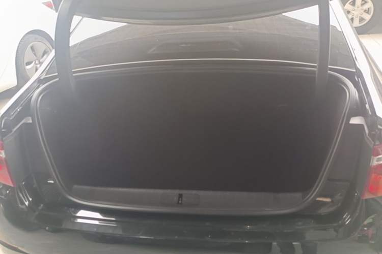 Used Citroen C6 2021 400THP Comfort Edition Trunk