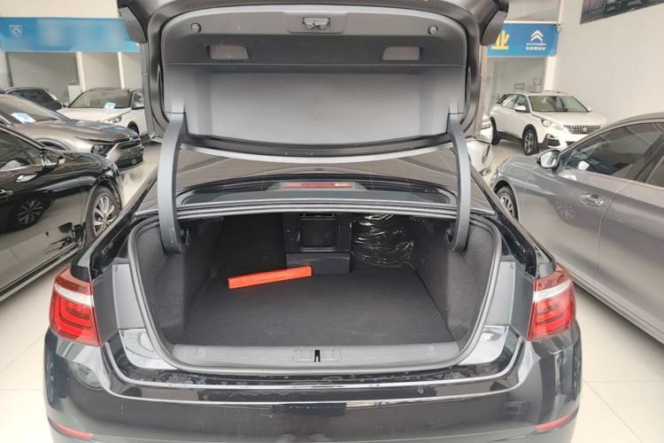 Used Citroen C6 2021 400THP Comfort Edition Trunk
