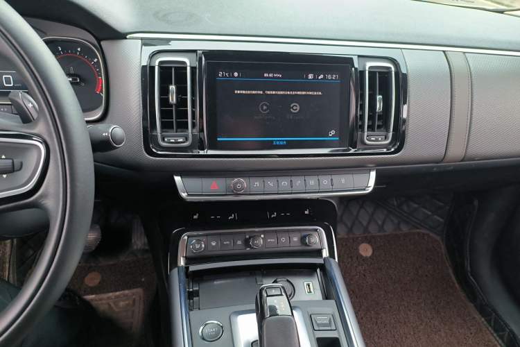 Used Citroen C6 2021 400THP Comfort Edition Audio And AC Panel