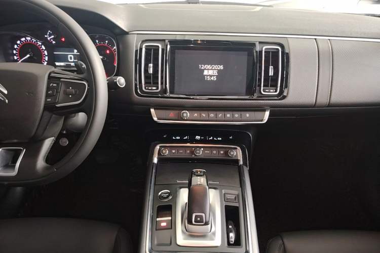 Used Citroen C6 2021 400THP Comfort Edition Audio And AC Panel