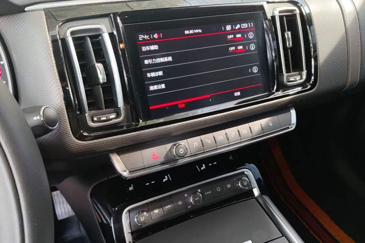 Used Citroen C6 2021 400THP Comfort Edition Audio And AC Panel
