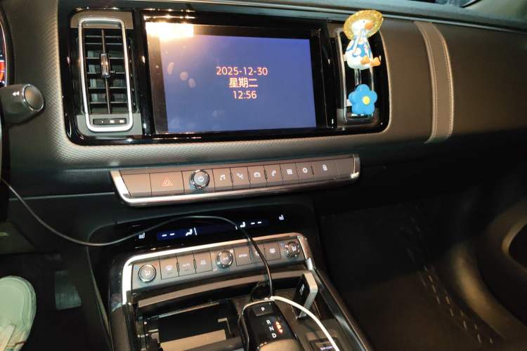 Used Citroen C6 2021 400THP Comfort Edition Audio And AC Panel