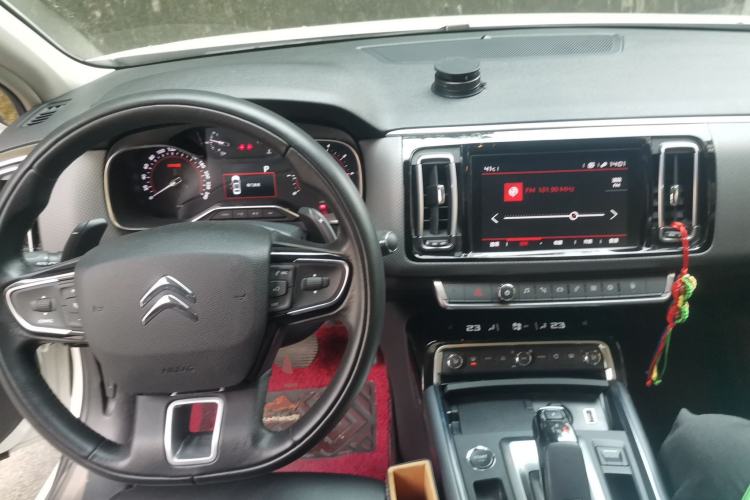 Used Citroen C6 2021 400THP Comfort Edition Center Console