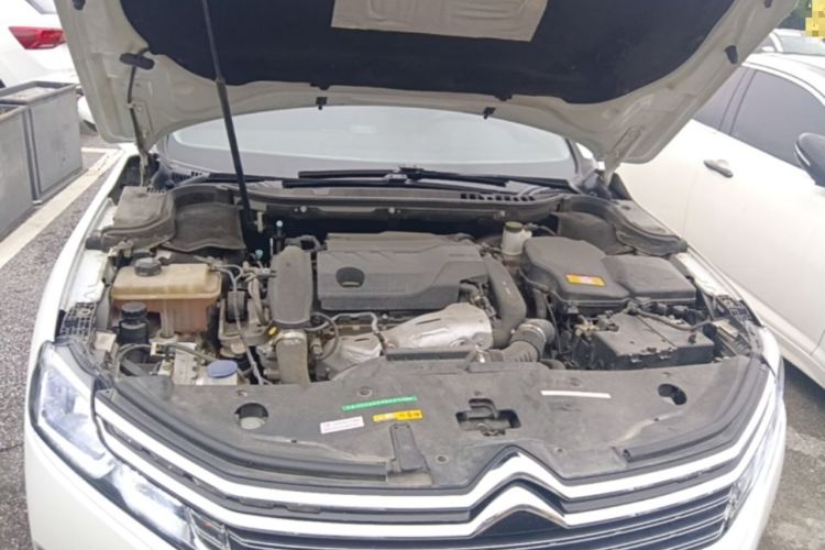 Used Citroen C6 2021 400THP Comfort Edition Engine Bay