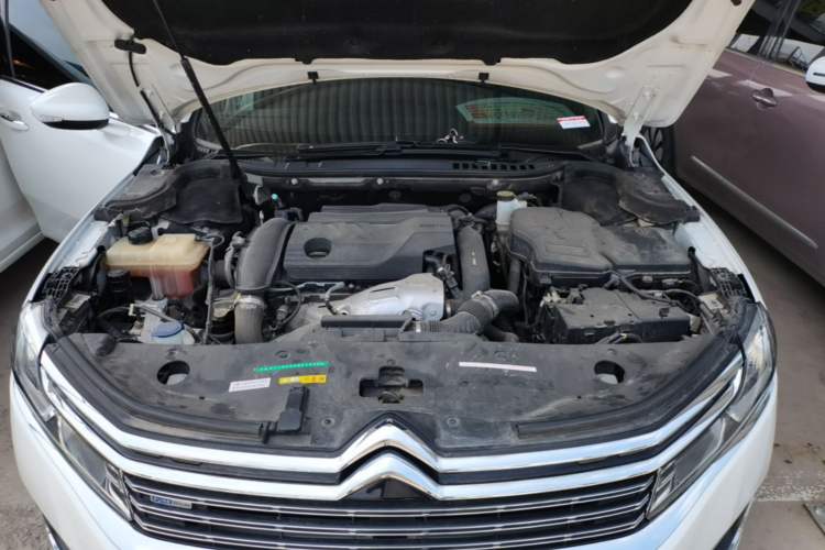 Used Citroen C6 2021 400THP Comfort Edition Engine Bay