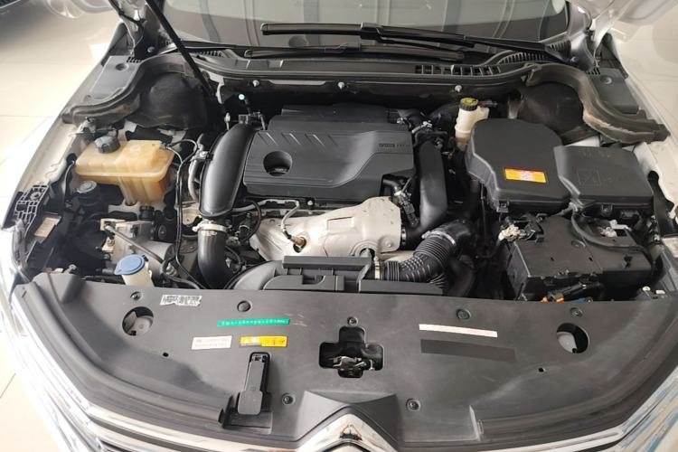Used Citroen C6 2021 400THP Comfort Edition Engine Bay