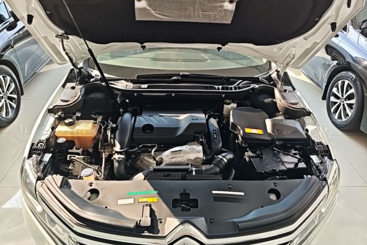 Used Citroen C6 2021 400THP Comfort Edition Engine Bay