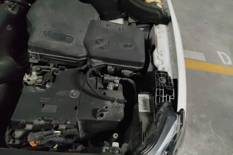Used Citroen C6 2021 400THP Comfort Edition Engine Bay Left
