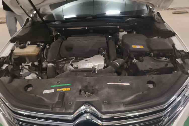 Used Citroen C6 2021 400THP Comfort Edition Engine Bay