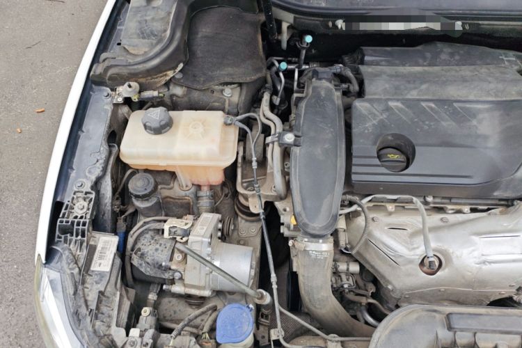 Used Citroen C6 2021 400THP Comfort Edition Engine Bay Right