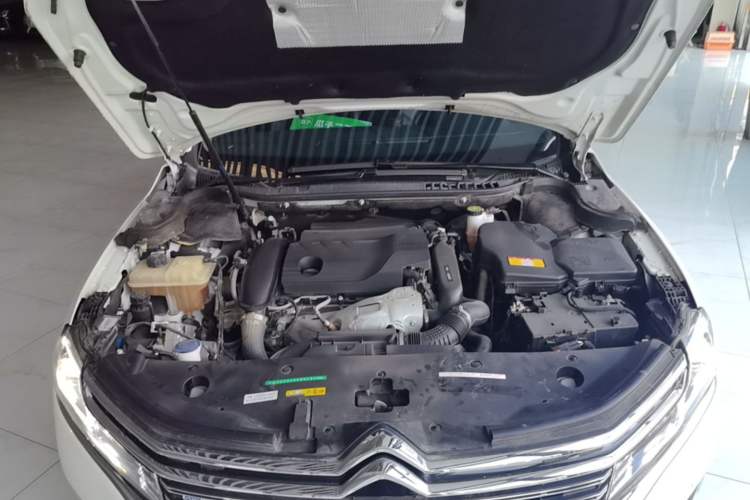 Used Citroen C6 2021 400THP Comfort Edition Engine Bay