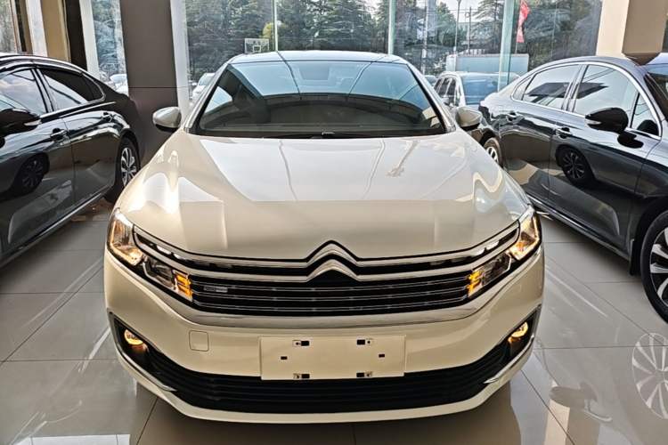 Used Citroen C6 2021 400THP Comfort Edition Front