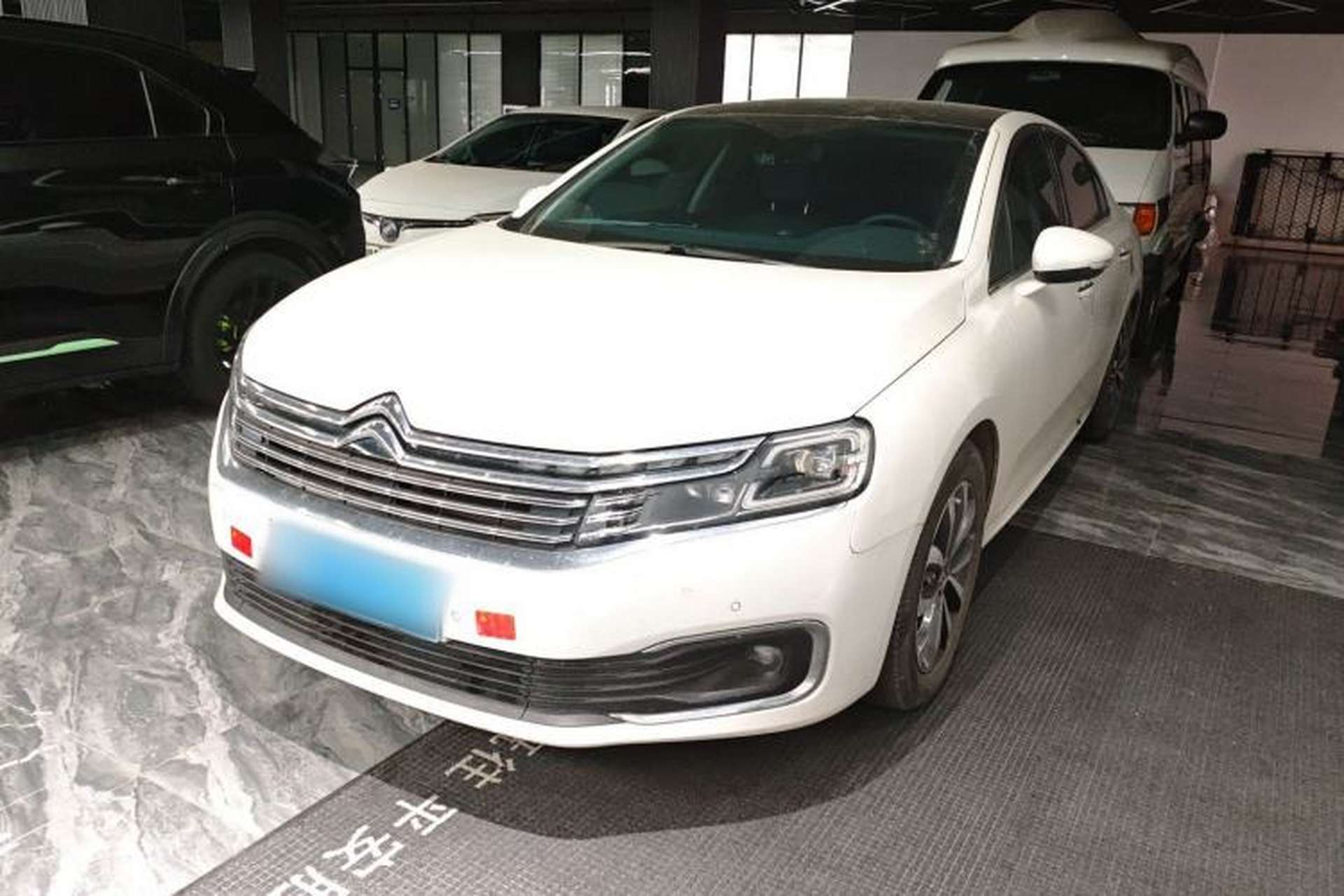 Used Citroen C6 2021 400THP Comfort Edition Front Left 45 Deg