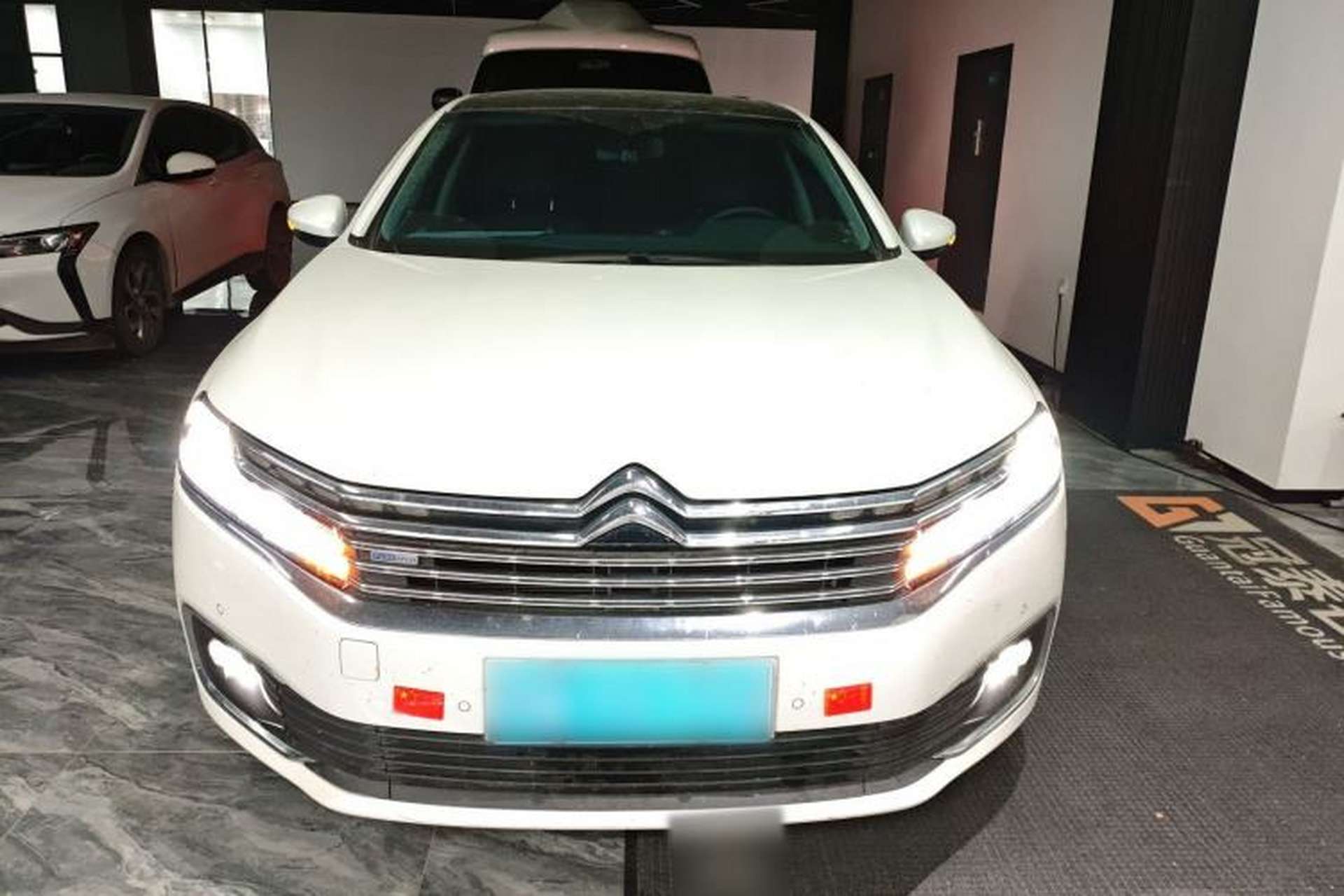 Used Citroen C6 2021 400THP Comfort Edition Front
