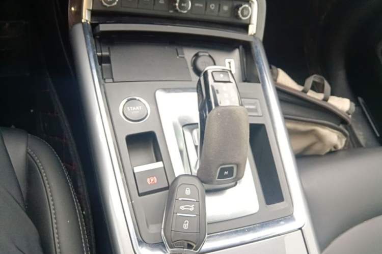 Used Citroen C6 2021 400THP Comfort Edition Gear Lever