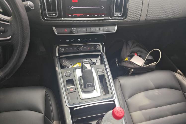 Used Citroen C6 2021 400THP Comfort Edition Gear Lever