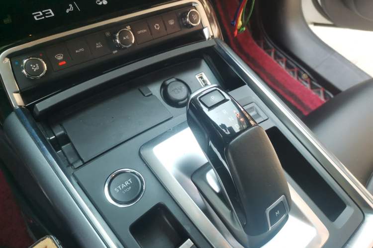 Used Citroen C6 2021 400THP Comfort Edition Gear Lever