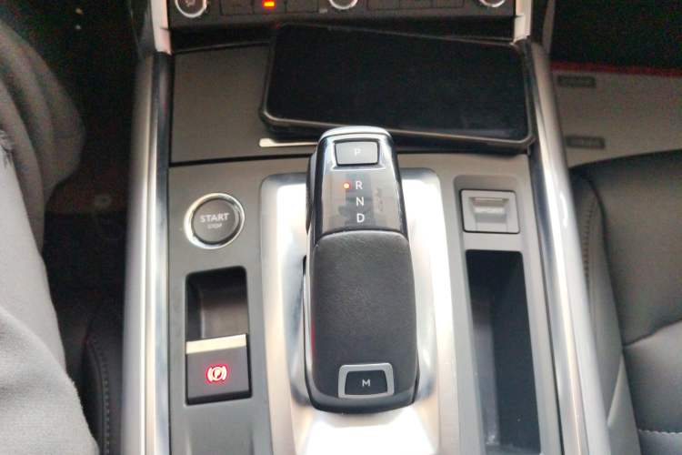 Used Citroen C6 2021 400THP Comfort Edition Gear Lever