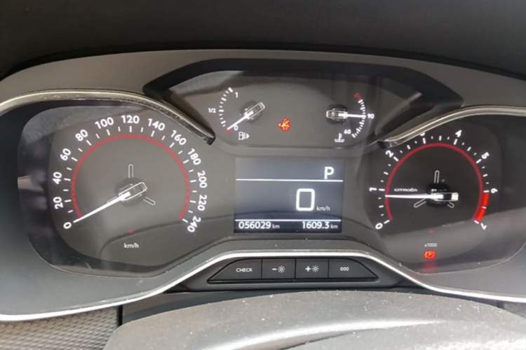 Used Citroen C6 2021 400THP Comfort Edition Instrument Cluster