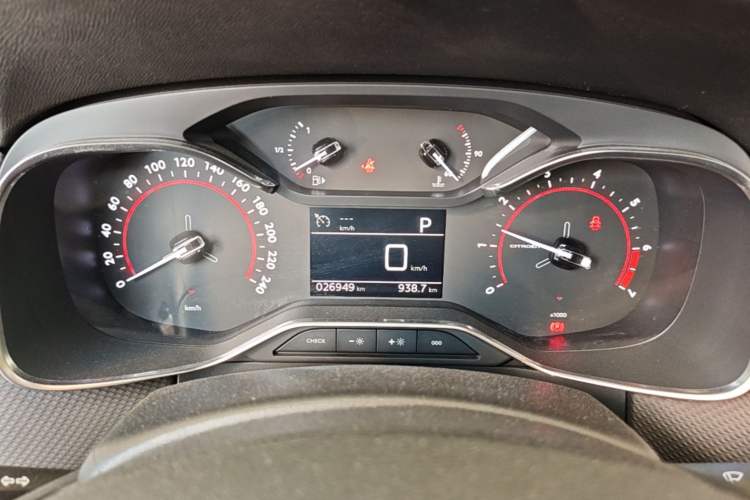 Used Citroen C6 2021 400THP Comfort Edition Instrument Cluster