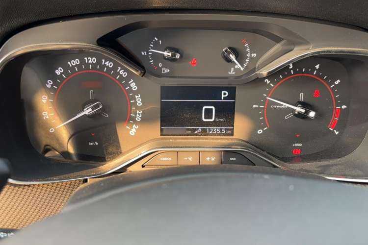 Used Citroen C6 2021 400THP Comfort Edition Instrument Cluster