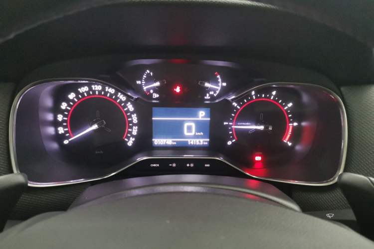 Used Citroen C6 2021 400THP Comfort Edition Instrument Cluster