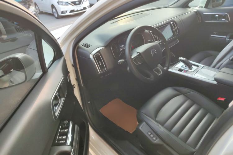 Used Citroen C6 2021 400THP Comfort Edition Interior 3