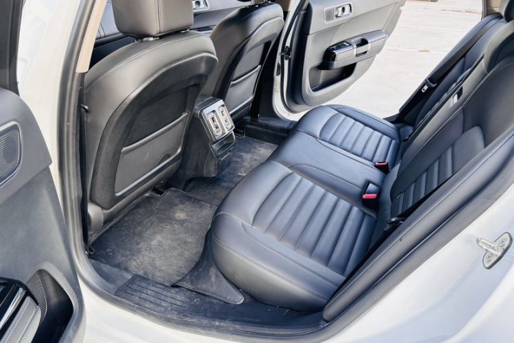 Used Citroen C6 2021 400THP Comfort Edition Interior 3