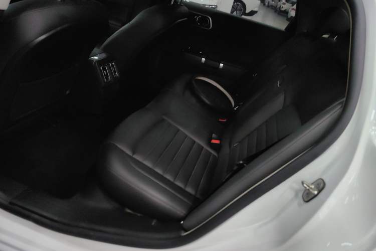 Used Citroen C6 2021 400THP Comfort Edition Interior 4