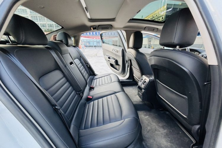 Used Citroen C6 2021 400THP Comfort Edition Interior 6