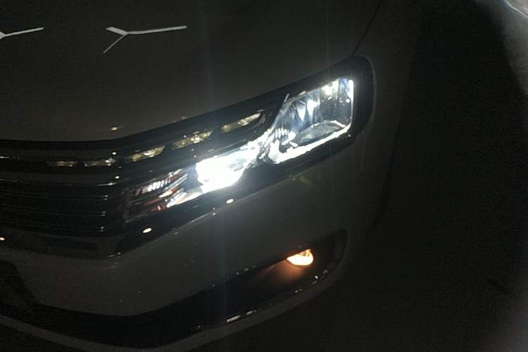 Used Citroen C6 2021 400THP Comfort Edition Left Front Headlight