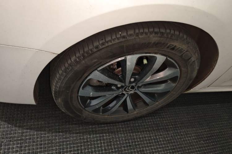 Used Citroen C6 2021 400THP Comfort Edition Left Front Wheel Hub