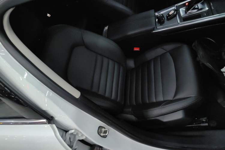 Used Citroen C6 2021 400THP Comfort Edition Right Front Seat