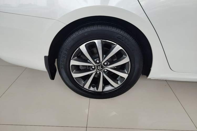 Used Citroen C6 2021 400THP Comfort Edition Right Rear Wheel Hub