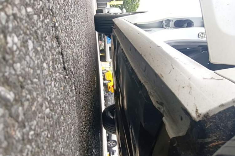Used Citroen C6 2021 400THP Comfort Edition Right Side Sill