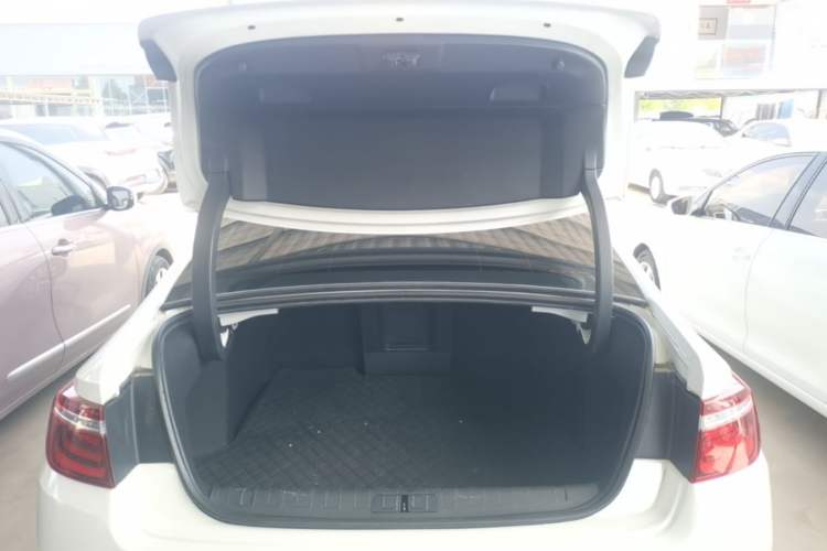 Used Citroen C6 2021 400THP Comfort Edition Trunk