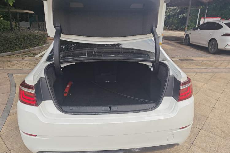 Used Citroen C6 2021 400THP Comfort Edition Trunk