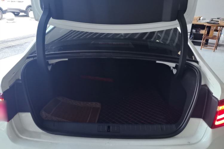 Used Citroen C6 2021 400THP Comfort Edition Trunk