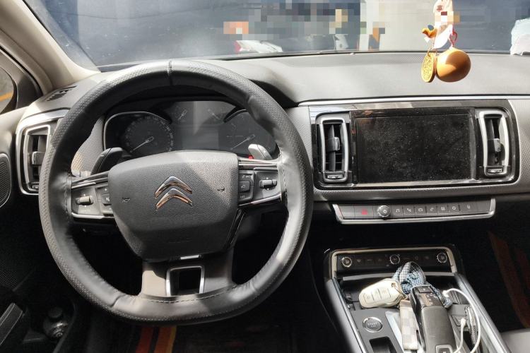 Used Citroen C6 2022 400THP Co-Creation Edition Center Console