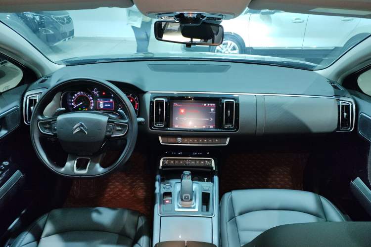 Used Citroen C6 2022 400THP Co-Creation Edition Center Console
