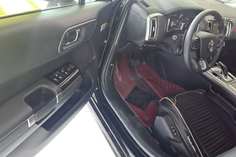 Used Citroen C6 2022 400THP Co-Creation Edition Driver Seat