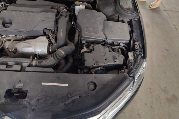 Used Citroen C6 2022 400THP Co-Creation Edition Engine Bay Left