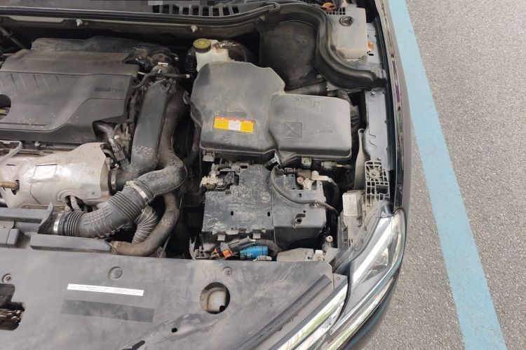 Used Citroen C6 2022 400THP Co-Creation Edition Engine Bay Left
