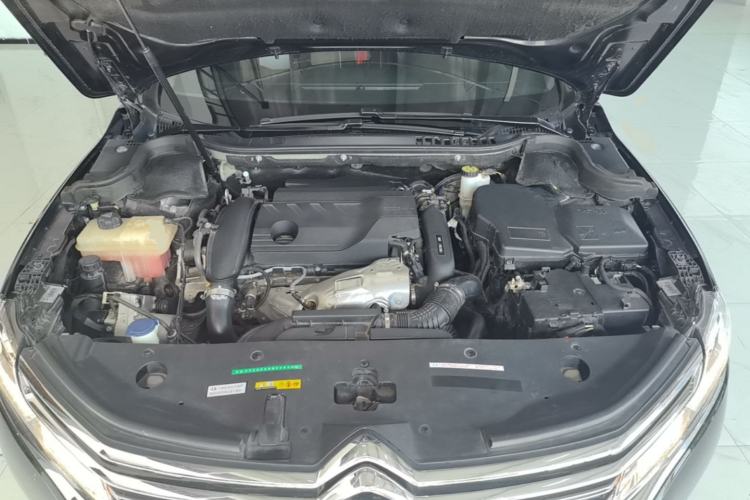Used Citroen C6 2022 400THP Co-Creation Edition Engine Bay