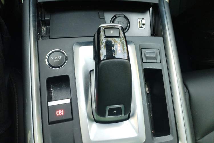 Used Citroen C6 2022 400THP Co-Creation Edition Gear Lever