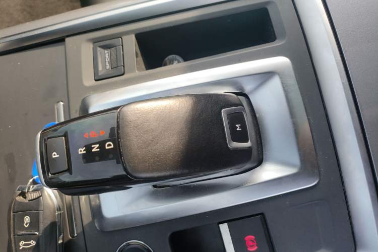 Used Citroen C6 2022 400THP Co-Creation Edition Gear Lever