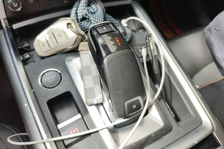 Used Citroen C6 2022 400THP Co-Creation Edition Gear Lever