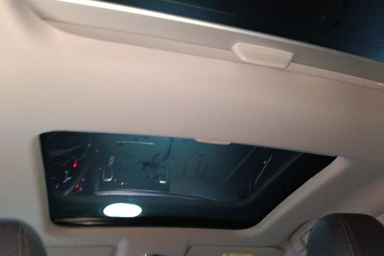 Used Citroen C6 2022 400THP Co-Creation Edition Headliner