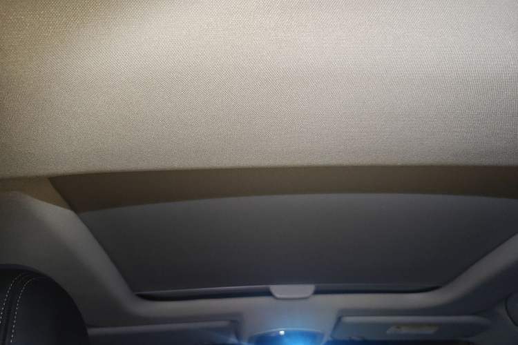 Used Citroen C6 2022 400THP Co-Creation Edition Headliner