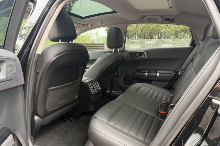 Used Citroen C6 2022 400THP Co-Creation Edition Interior 3